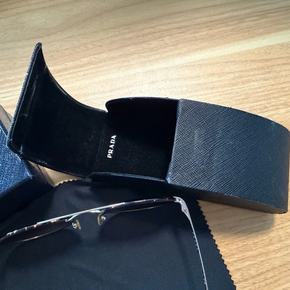 Prada Sunglasses with Black and Gold Detailing - Picture 5 of 5